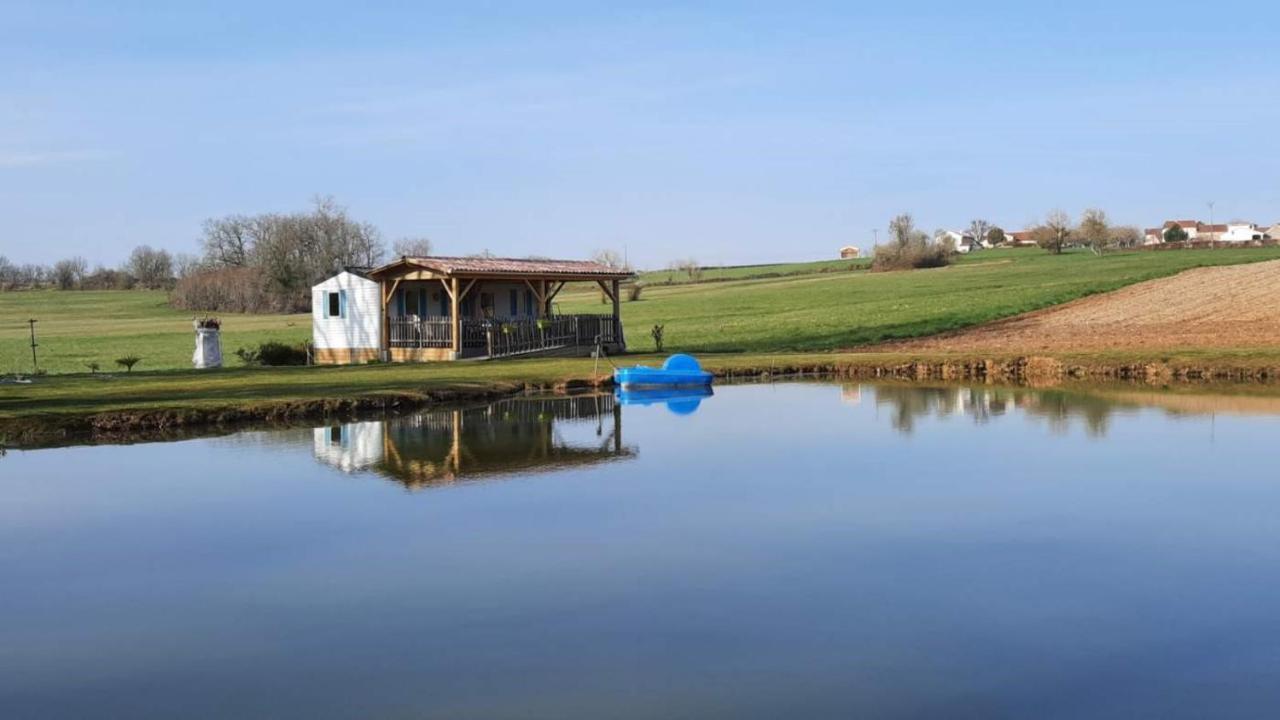 Etang Pre De La Font Ξενοδοχείο Cercles Εξωτερικό φωτογραφία